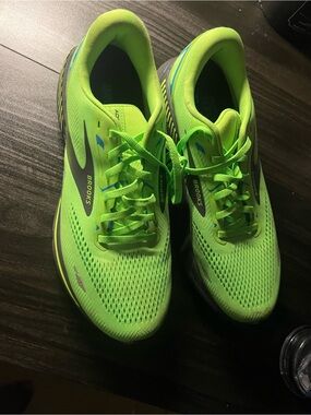 Brooks Bright Green Men's Running Shoes